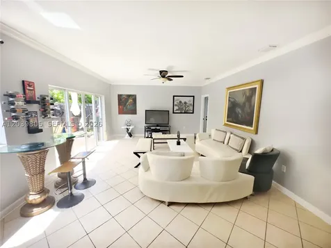 2105 NE 38th Road Homestead FL 33033