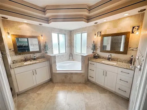 2105 NE 38th Road Homestead FL 33033