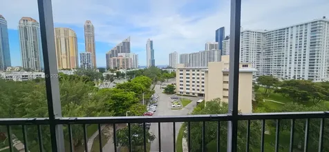 17600 N Bay Road Sunny Isles Beach FL 33160