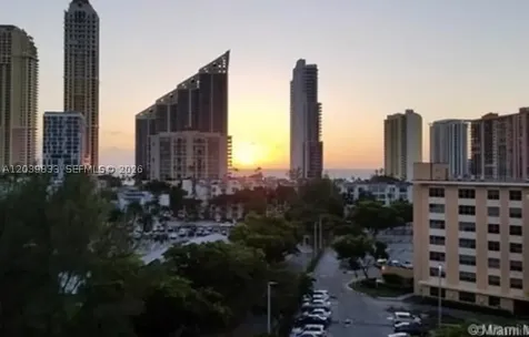 17600 N Bay Road Sunny Isles Beach FL 33160