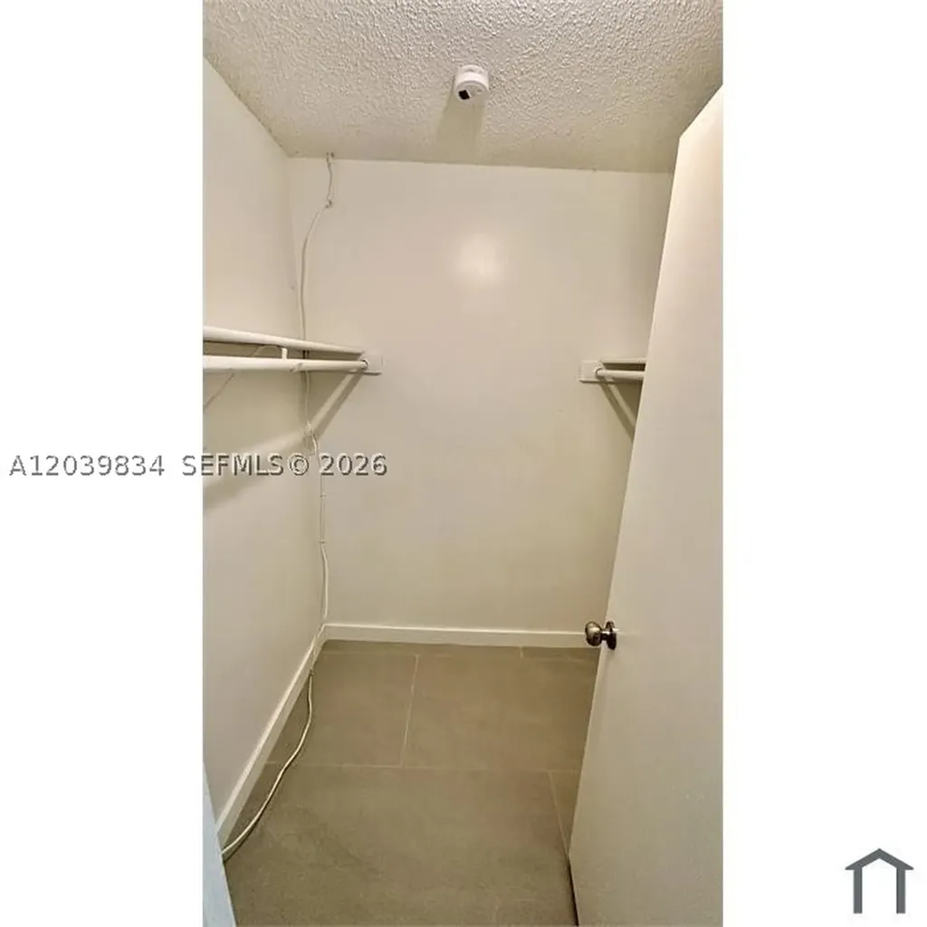 7826 NW 40th Street Coral Springs FL 33065
