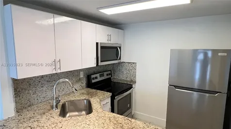 4550 NW 9th Street Miami FL 33126