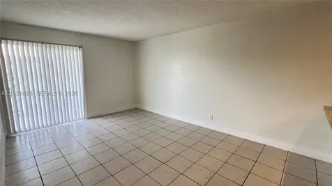 4550 NW 9th Street Miami FL 33126