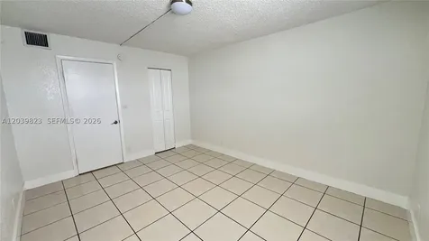 4550 NW 9th Street Miami FL 33126