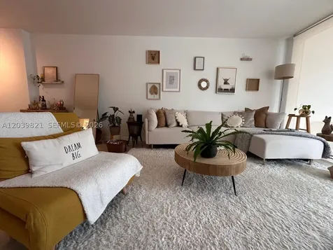 5700 Collins Avenue Miami Beach FL 33140