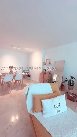 5700 Collins Avenue Miami Beach FL 33140