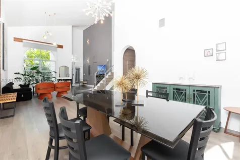 5853 NW 111th Avenue Doral FL 33178