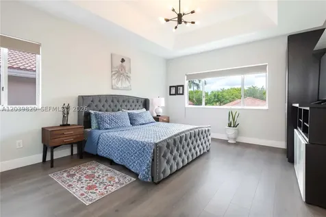 5853 NW 111th Avenue Doral FL 33178