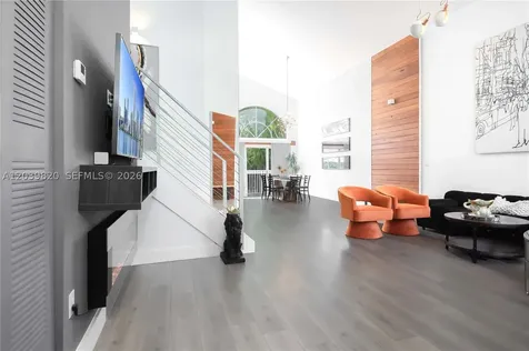 5853 NW 111th Avenue Doral FL 33178