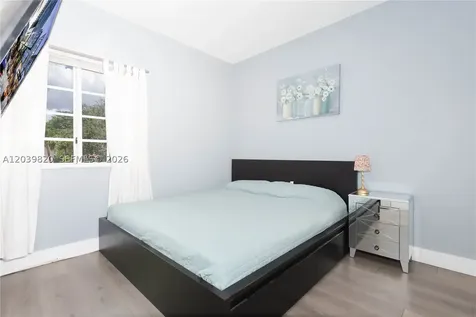 5853 NW 111th Avenue Doral FL 33178