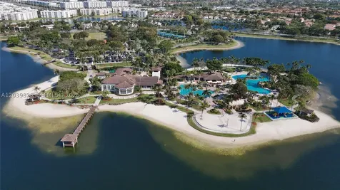 5853 NW 111th Avenue Doral FL 33178