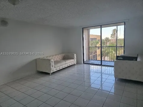 8635 NW 8th Street Miami FL 33126