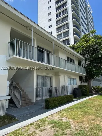 7925 West Drive North Bay Village FL 33141
