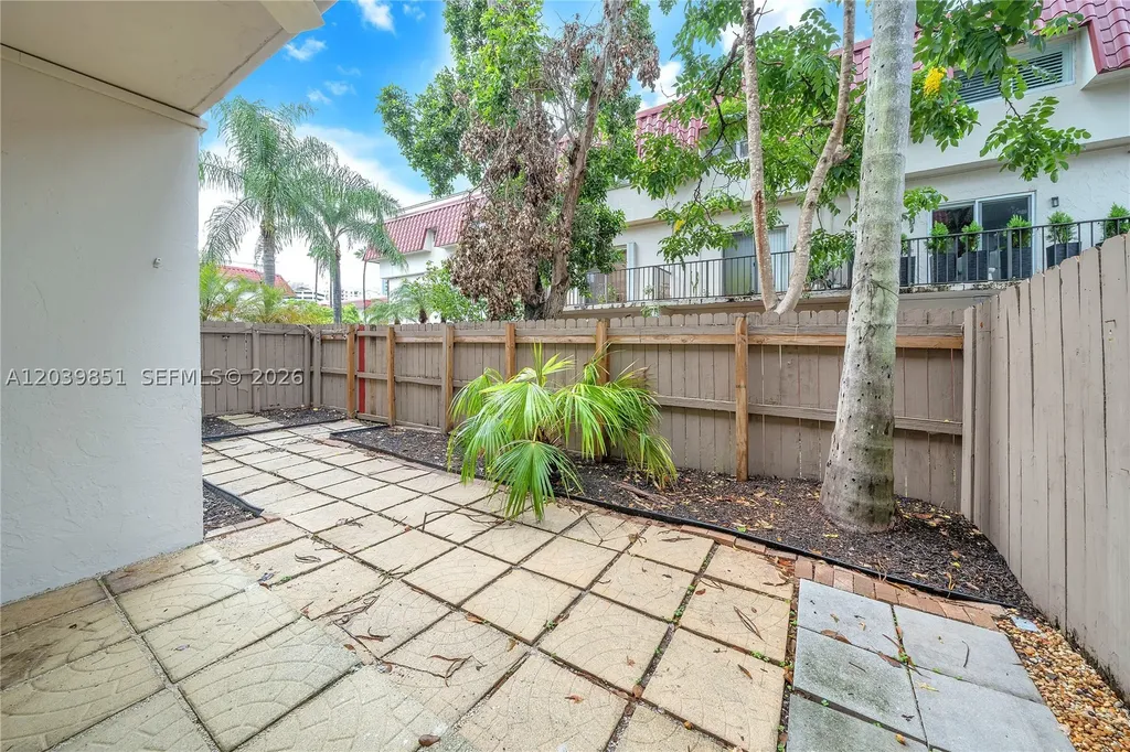 8650 SW 67th Avenue Pinecrest FL 33156