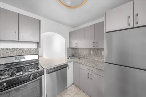 8650 SW 67th Avenue Pinecrest FL 33156