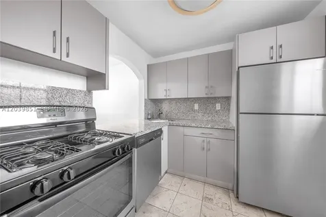 8650 SW 67th Avenue Pinecrest FL 33156