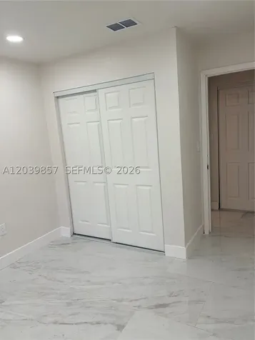 3856 NW 207 St Road Miami Gardens FL 33055
