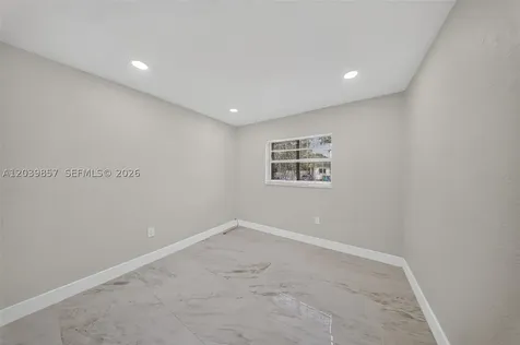 3856 NW 207 St Road Miami Gardens FL 33055