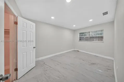 3856 NW 207 St Road Miami Gardens FL 33055