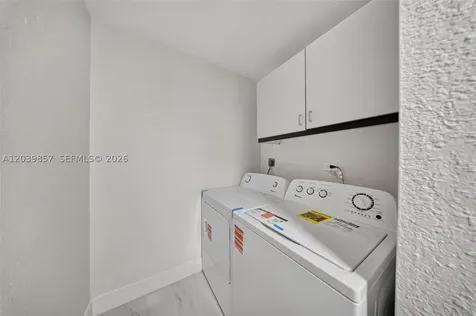 3856 NW 207 St Road Miami Gardens FL 33055