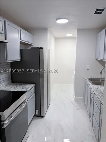 3856 NW 207 St Road Miami Gardens FL 33055