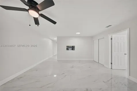 3856 NW 207 St Road Miami Gardens FL 33055