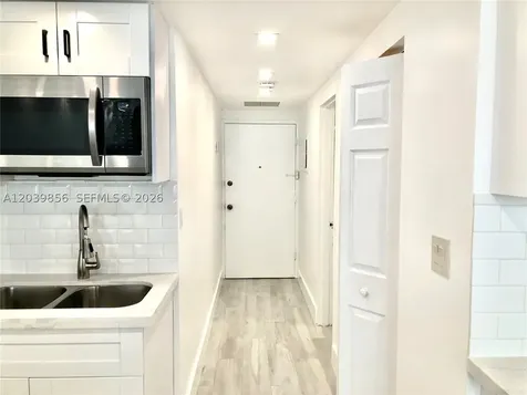 905 Brickell Bay Drive Miami FL 33131