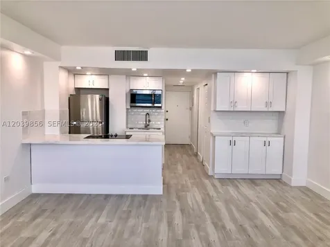 905 Brickell Bay Drive Miami FL 33131