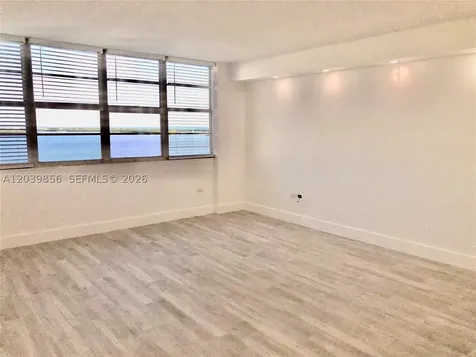 905 Brickell Bay Drive Miami FL 33131