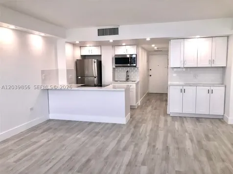905 Brickell Bay Drive Miami FL 33131