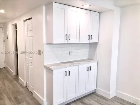 905 Brickell Bay Drive Miami FL 33131