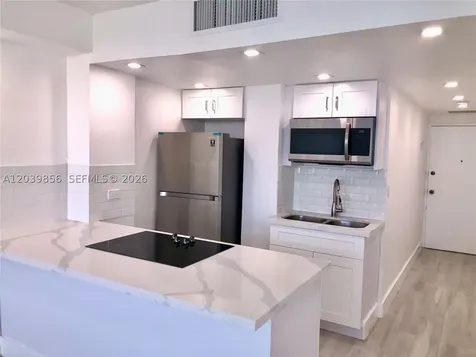 905 Brickell Bay Drive Miami FL 33131
