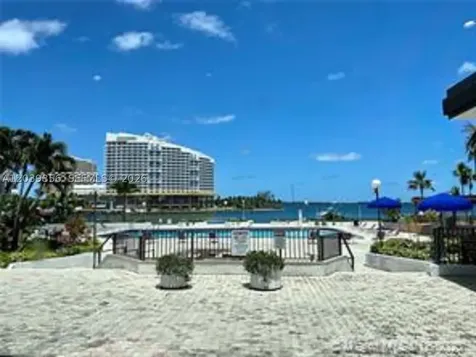 905 Brickell Bay Drive Miami FL 33131