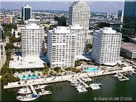 905 Brickell Bay Drive Miami FL 33131