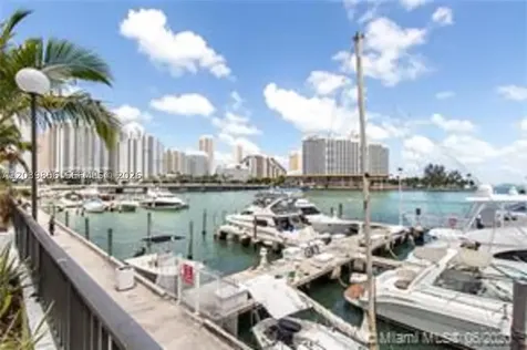 905 Brickell Bay Drive Miami FL 33131