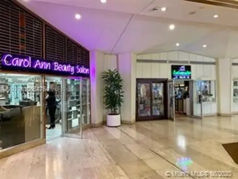 905 Brickell Bay Drive Miami FL 33131