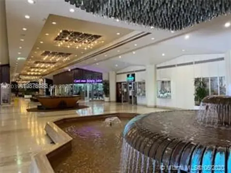 905 Brickell Bay Drive Miami FL 33131
