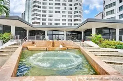 905 Brickell Bay Drive Miami FL 33131