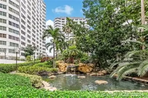 905 Brickell Bay Drive Miami FL 33131