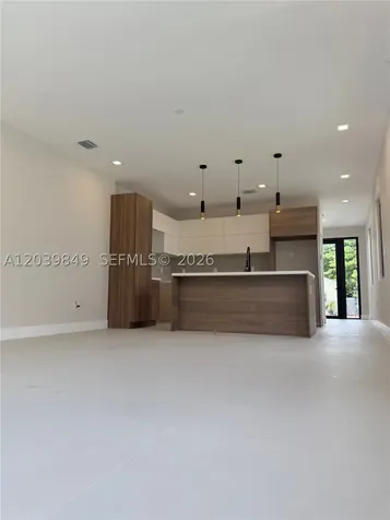 1860 NW 48th Street Miami FL 33142