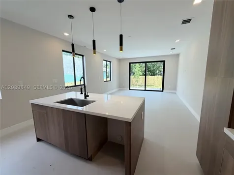 1860 NW 48th Street Miami FL 33142