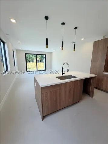 1860 NW 48th Street Miami FL 33142