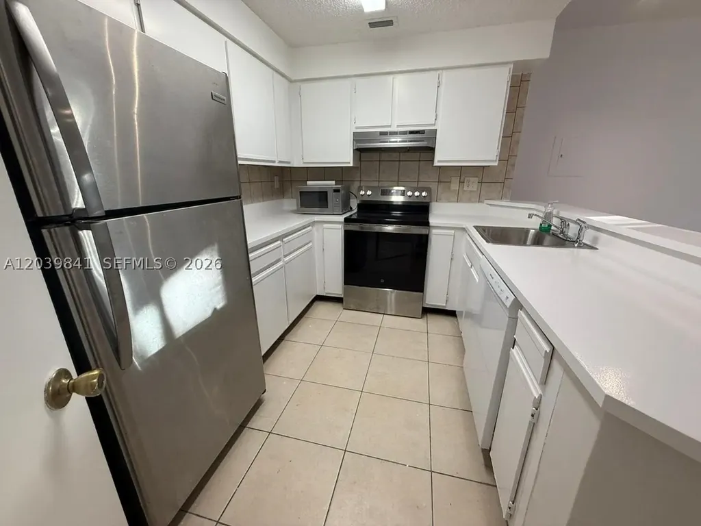 2550 SW 18th Terrace Fort Lauderdale FL 33315