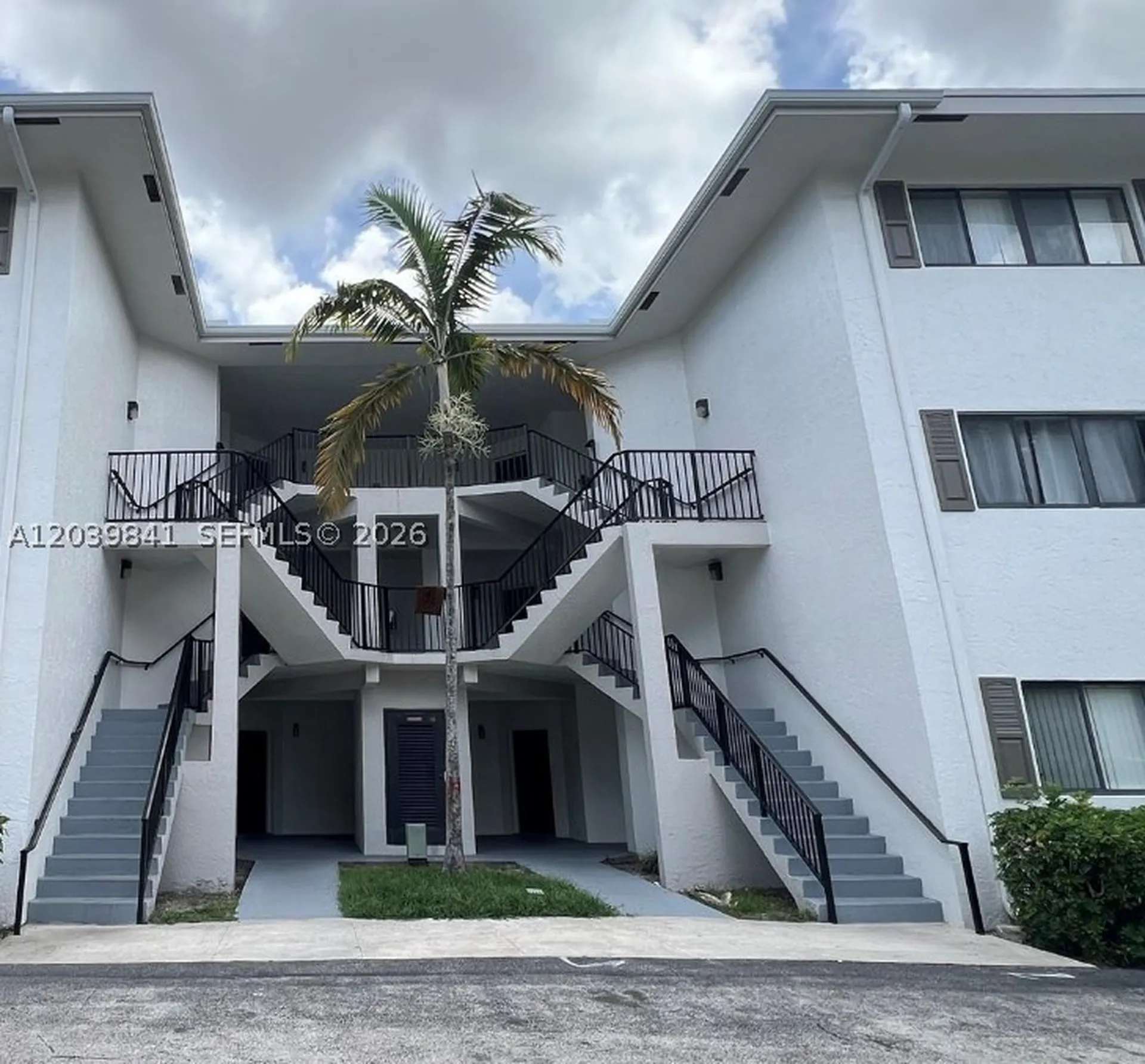 2550 SW 18th Terrace Fort Lauderdale FL 33315