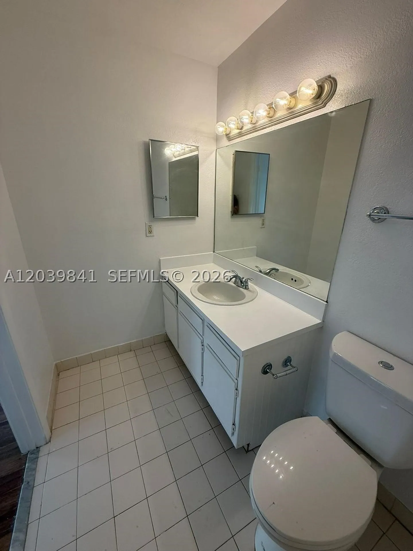 2550 SW 18th Terrace Fort Lauderdale FL 33315