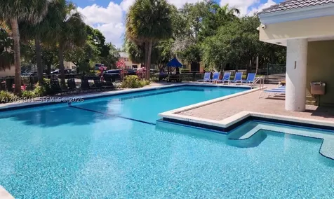2550 SW 18th Terrace Fort Lauderdale FL 33315
