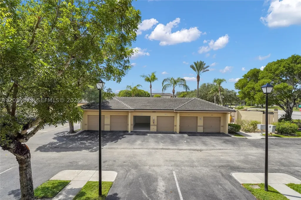 2020 Greenview Shores Boulevard Wellington FL 33414