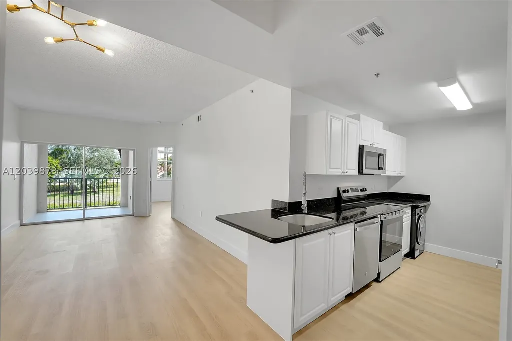 2020 Greenview Shores Boulevard Wellington FL 33414