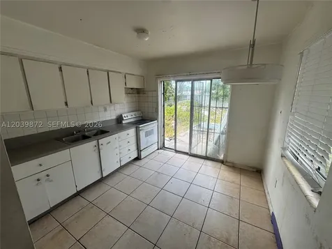 3320 NW 87th Terrace Miami FL 33147