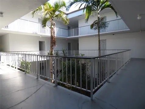 9631 SW 77th Avenue Miami FL 33156
